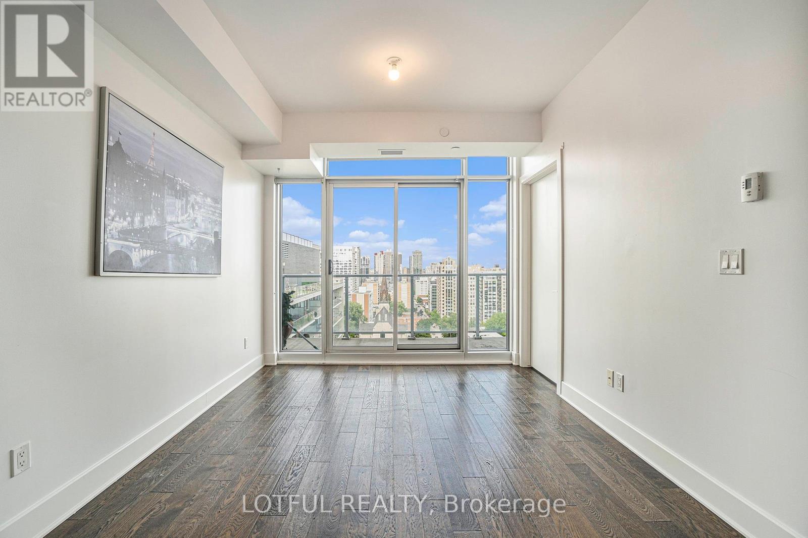 1705 - 255 BAY STREET