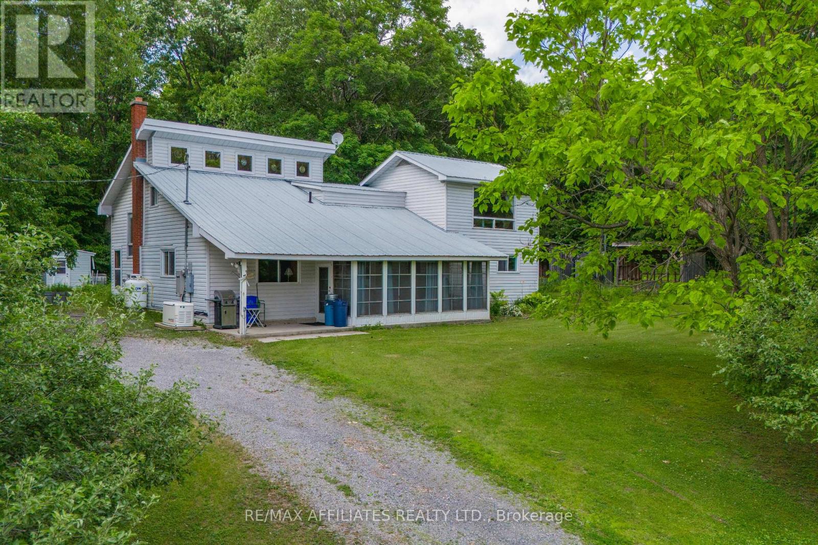1655 OLD PERTH ROAD