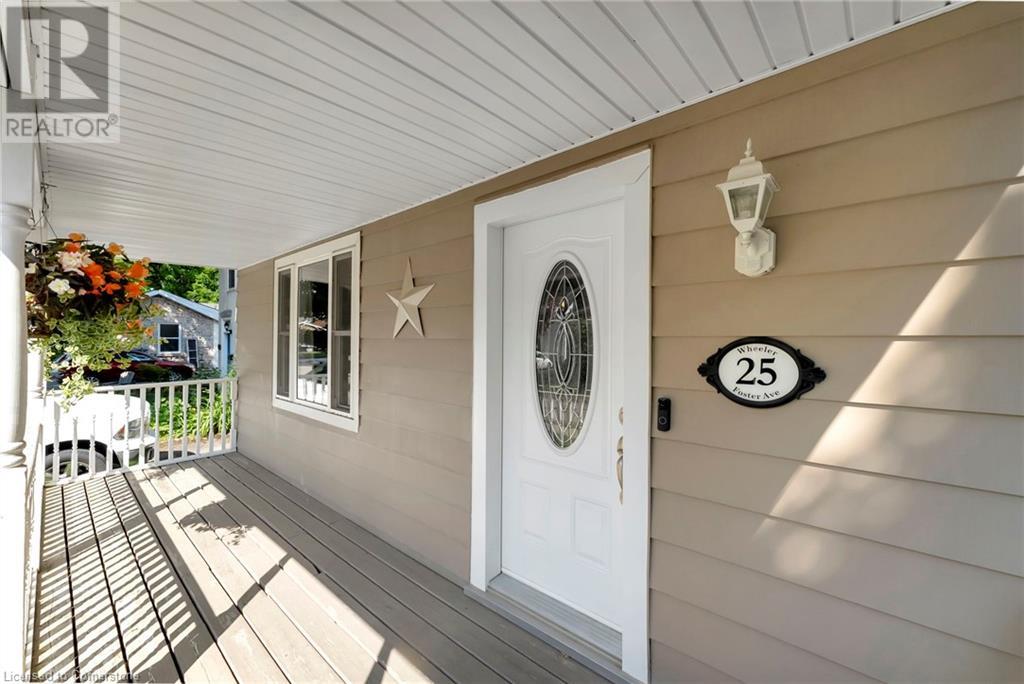25 FOSTER Avenue