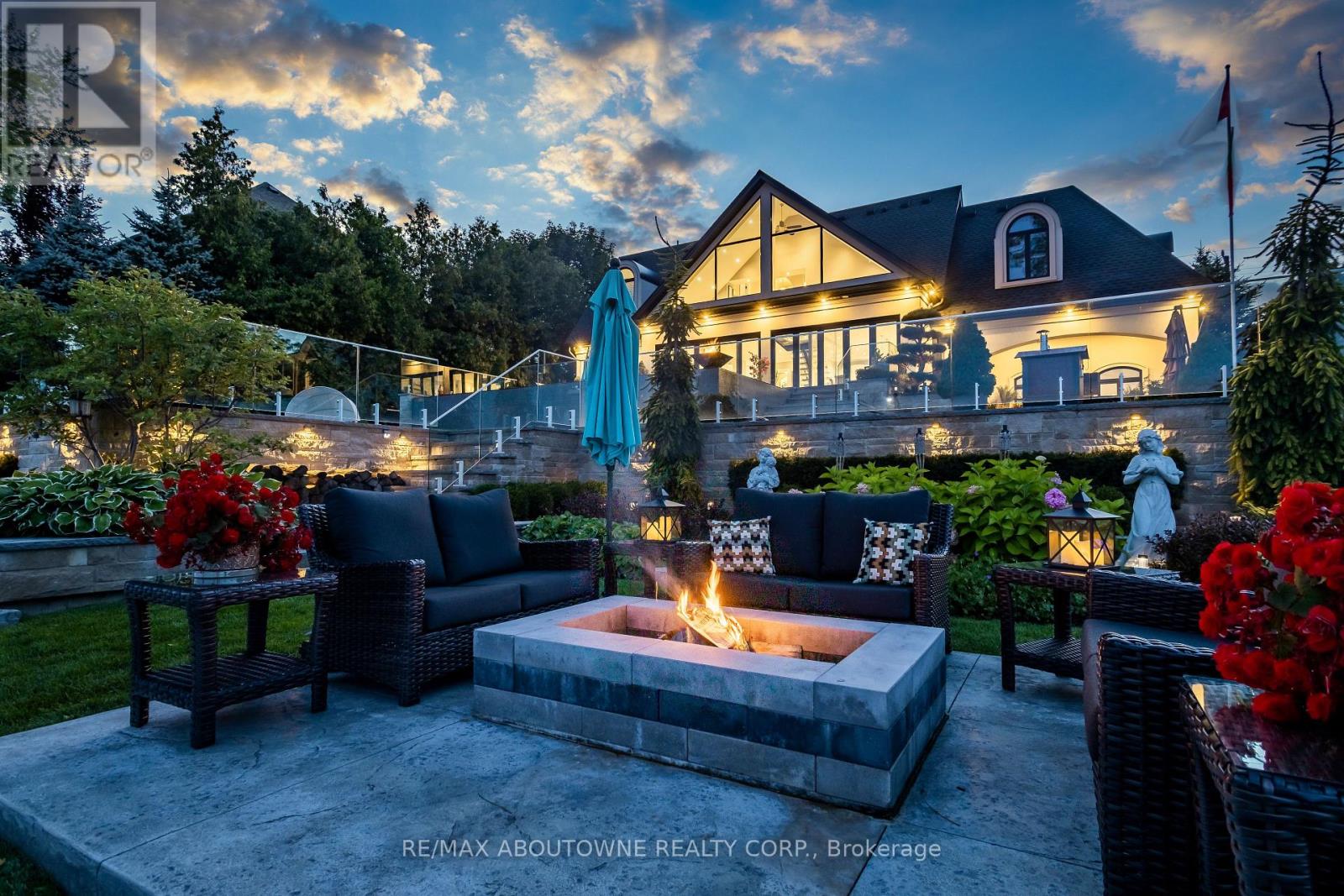 3188 LAKESHORE ROAD