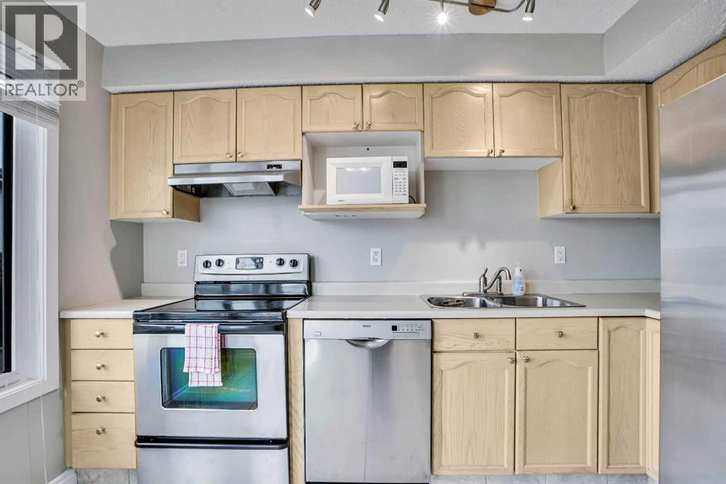 219 Coachway Lane SW