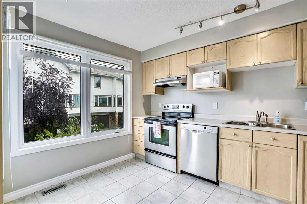 219 Coachway Lane SW