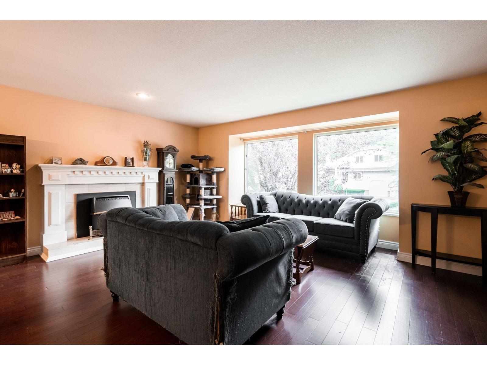 2359 HARPER DRIVE