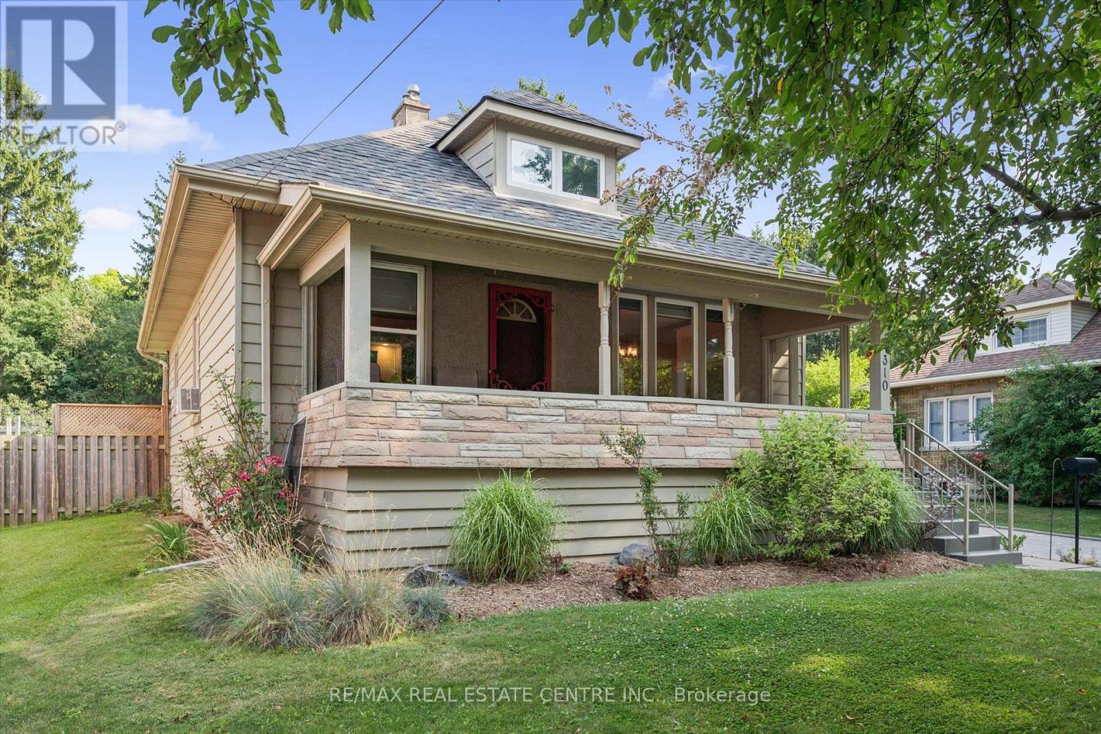 310 KITCHENER ROAD