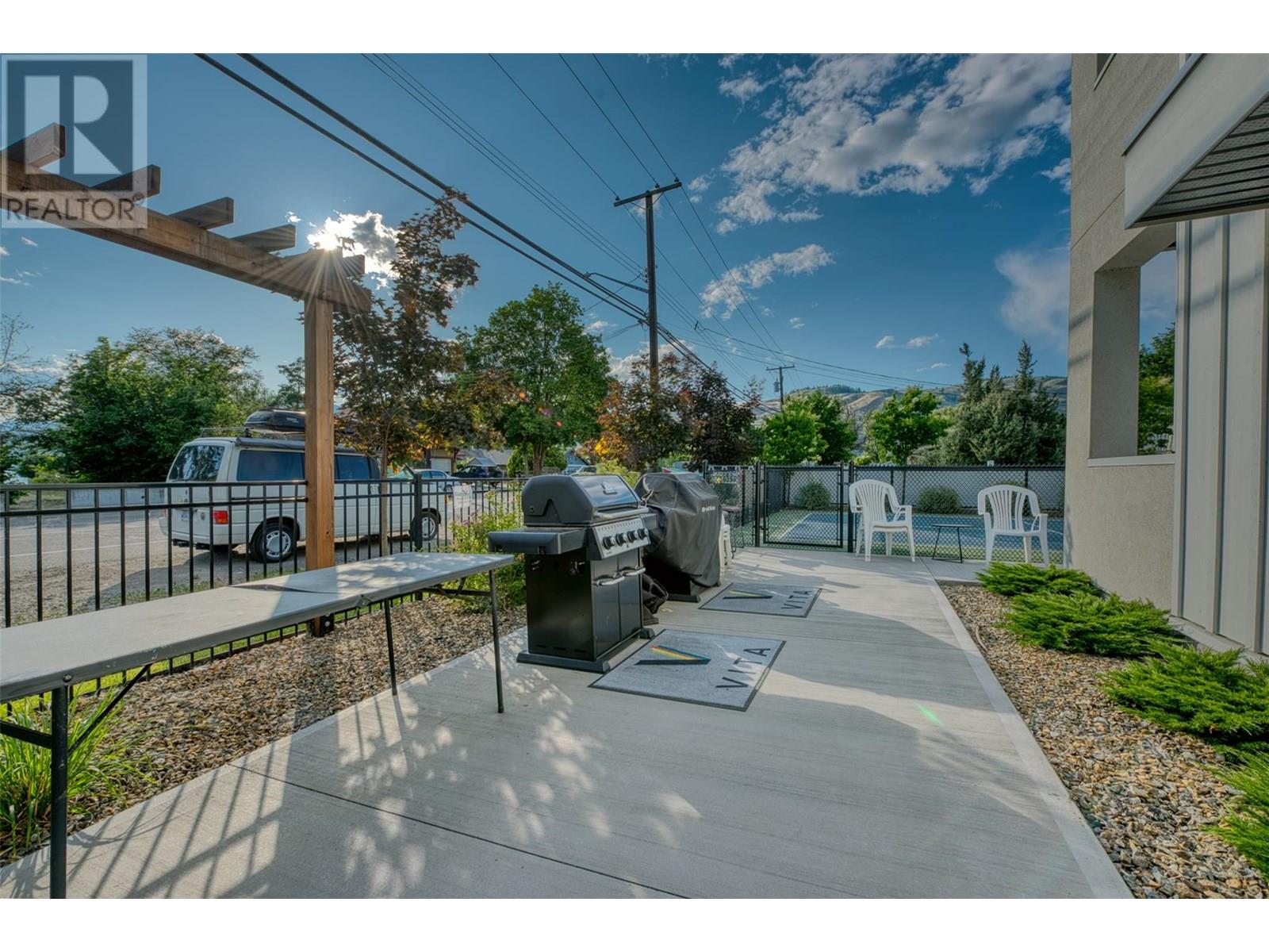 2555 Lakeshore Road Unit# 215