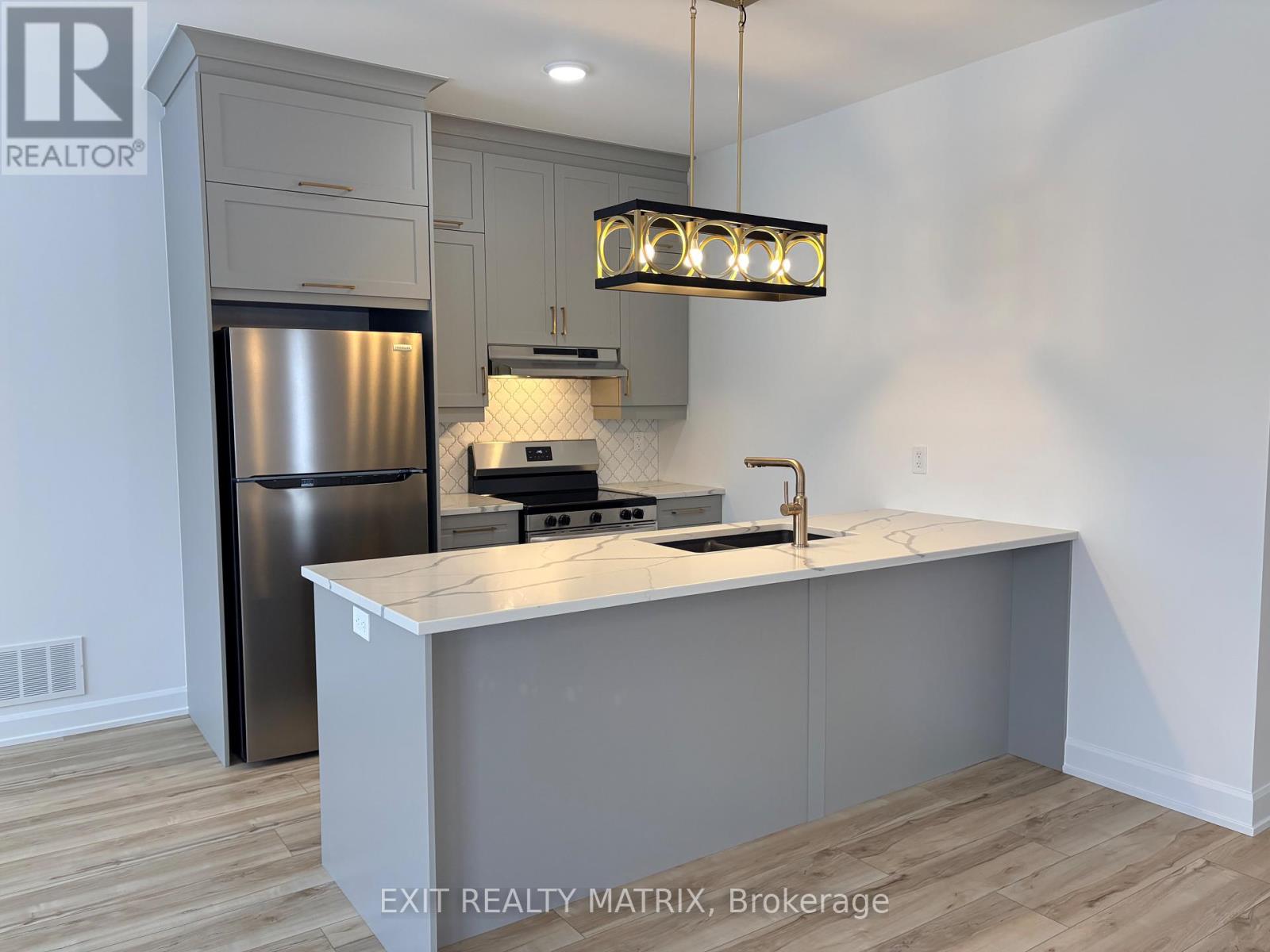 146 ELIZABETH DRIVE - Photo 3