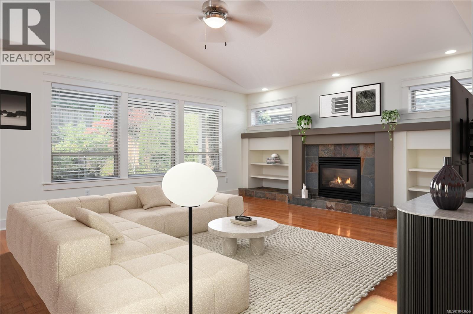 354 Davis Ave