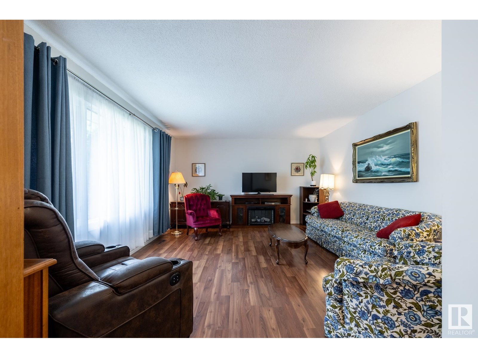 15112 64 ST NW