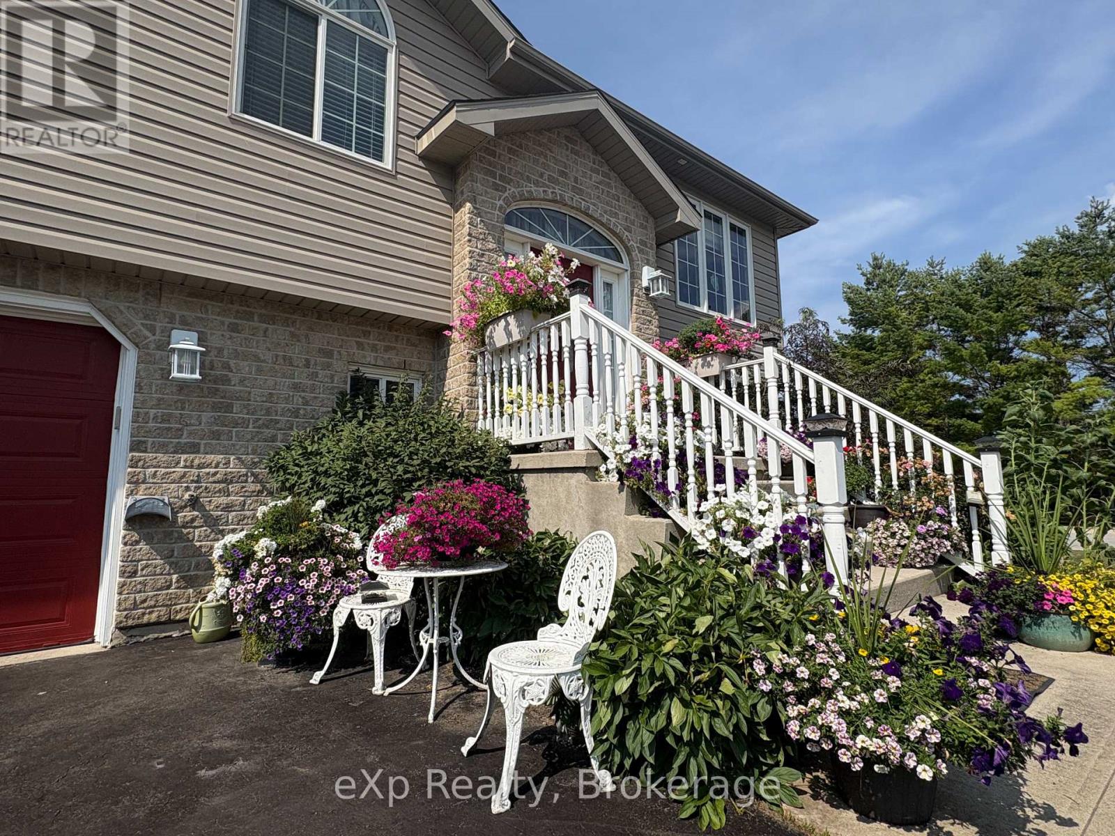 1 ST.  ANDREWS DRIVE