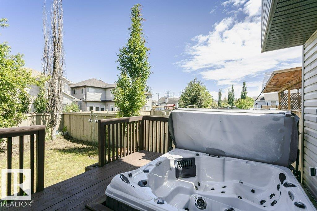 8018 3 AV SW