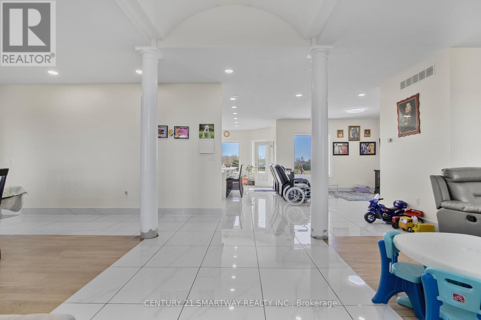 7299 FIFTH LINE R.R. #1 LINE