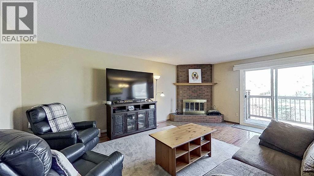 5801/5803 Dalgleish Road NW