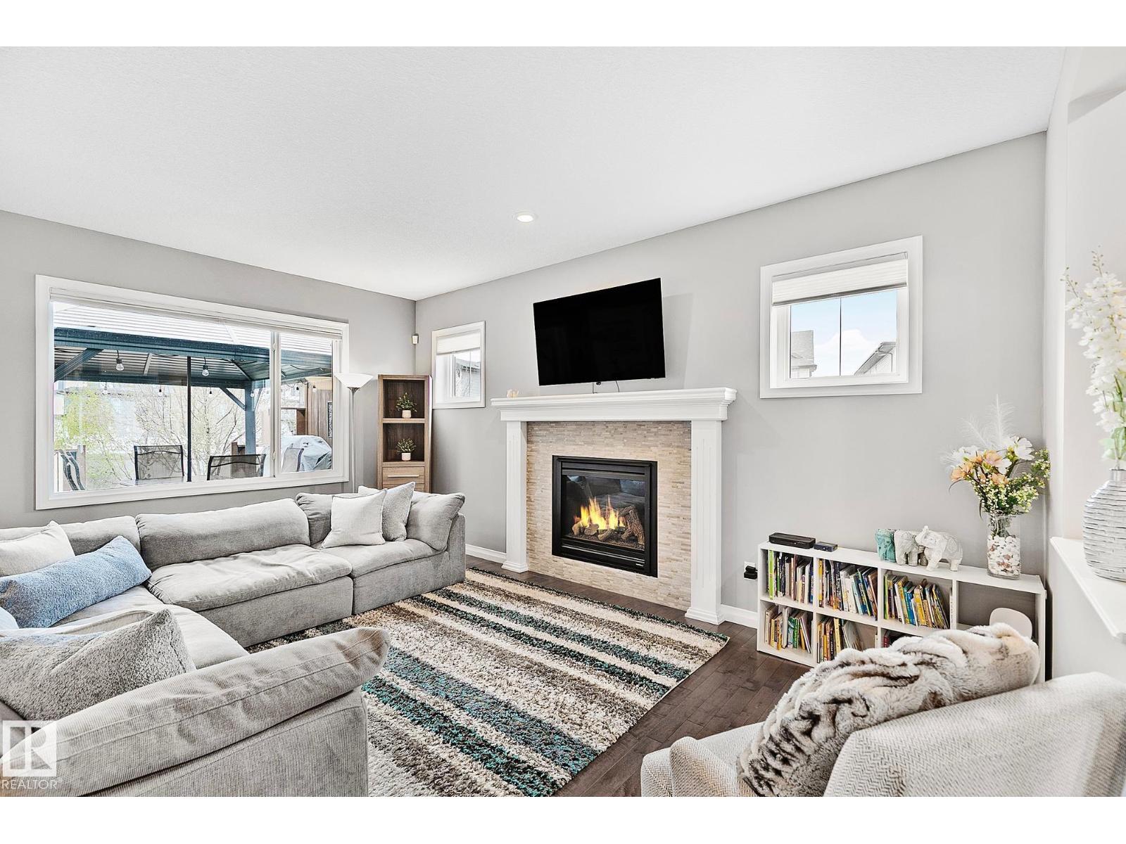 22131 95 AV NW