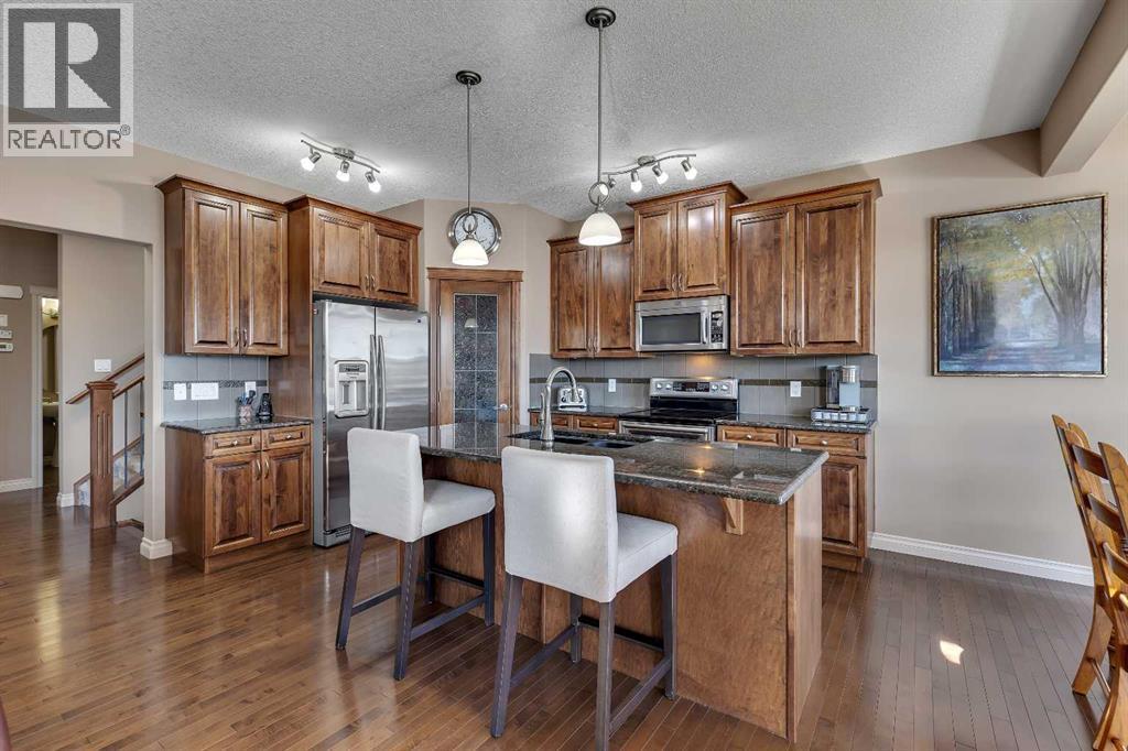 1674 Baywater Street SW