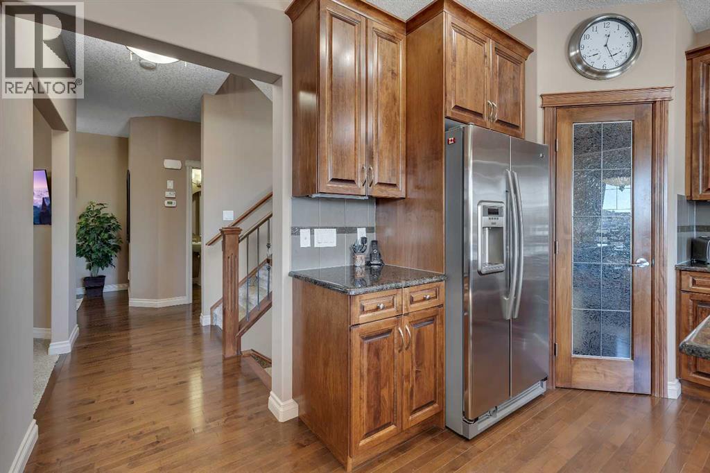 1674 Baywater Street SW