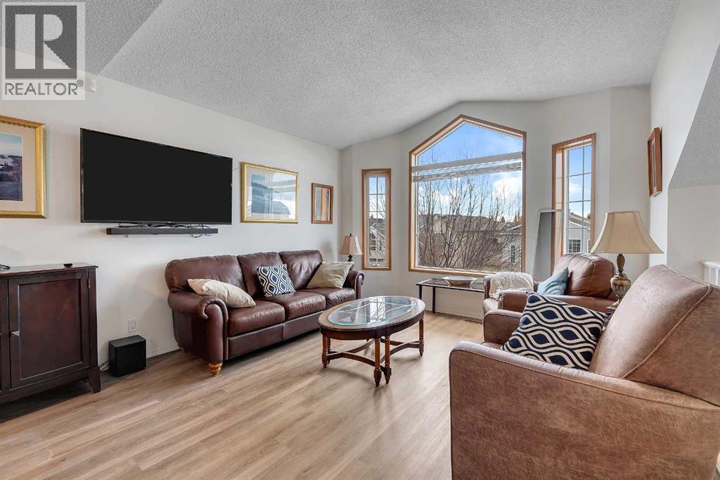 192 Rivercrest Close SE