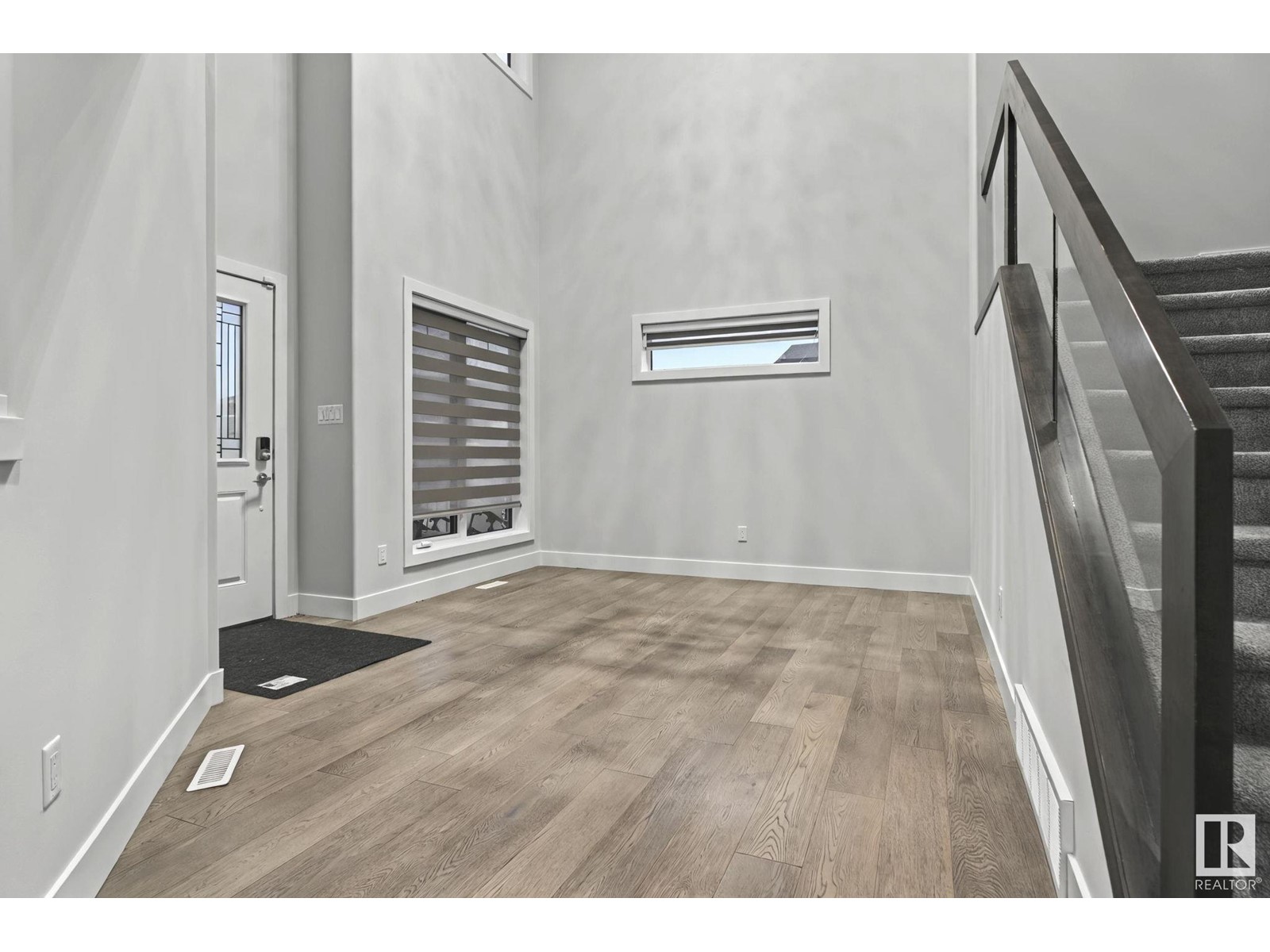 6105 19A AV SW