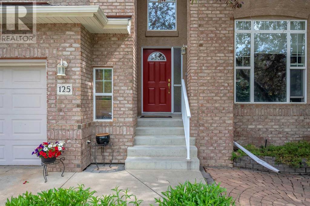 125 Strathlea Court SW