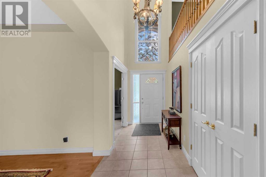 125 Strathlea Court SW