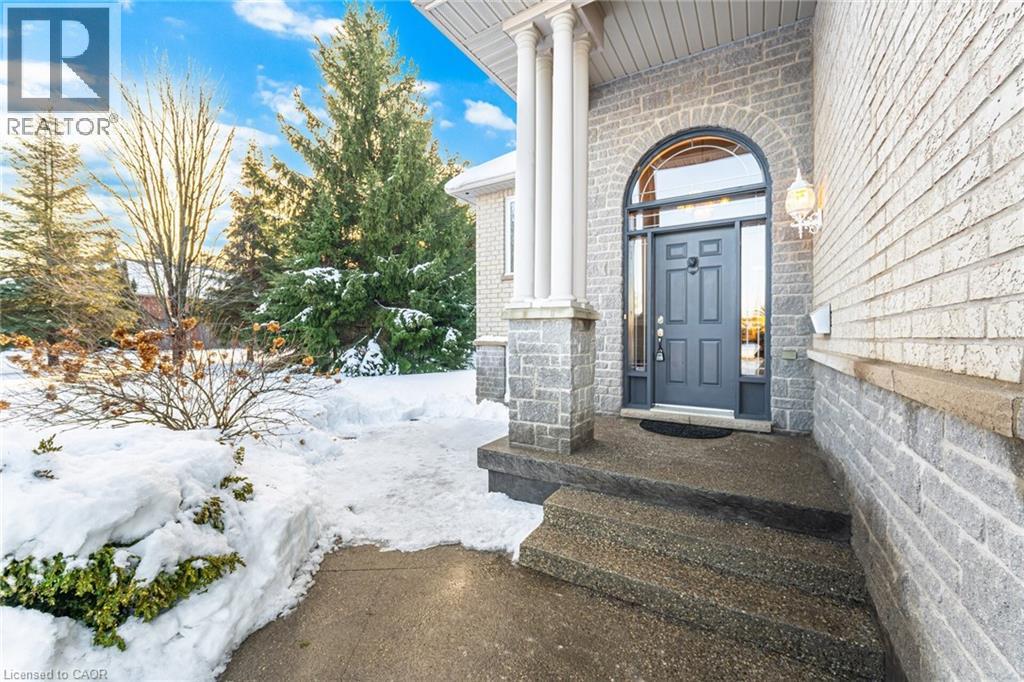 47 BROOKHAVEN Crescent