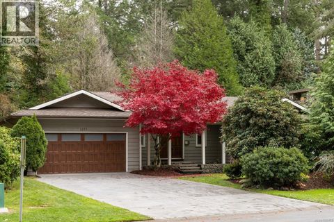 4465 Emily Carr Dr Saanich BC V8X2N5