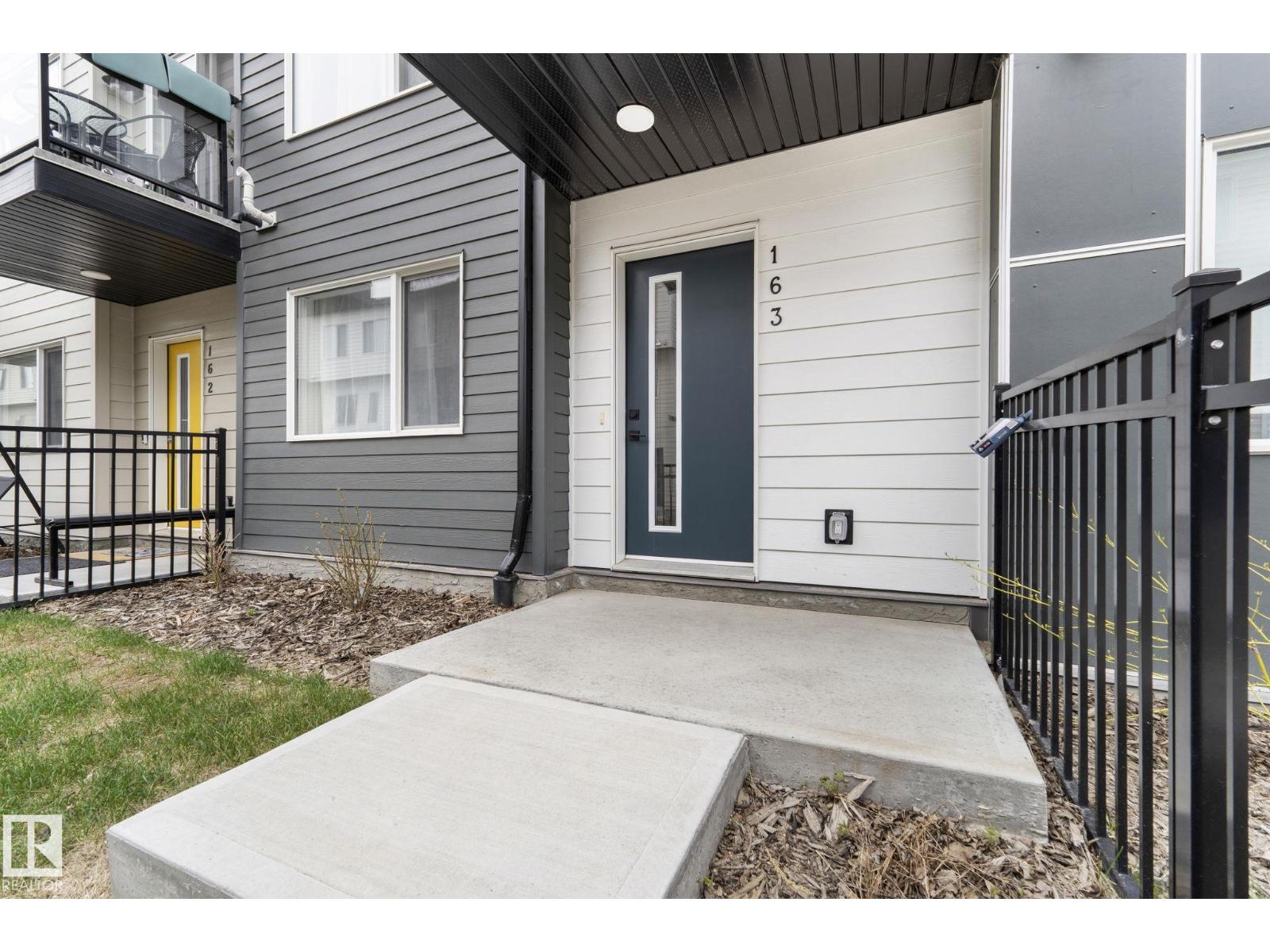 #163 804 WELSH DR SW