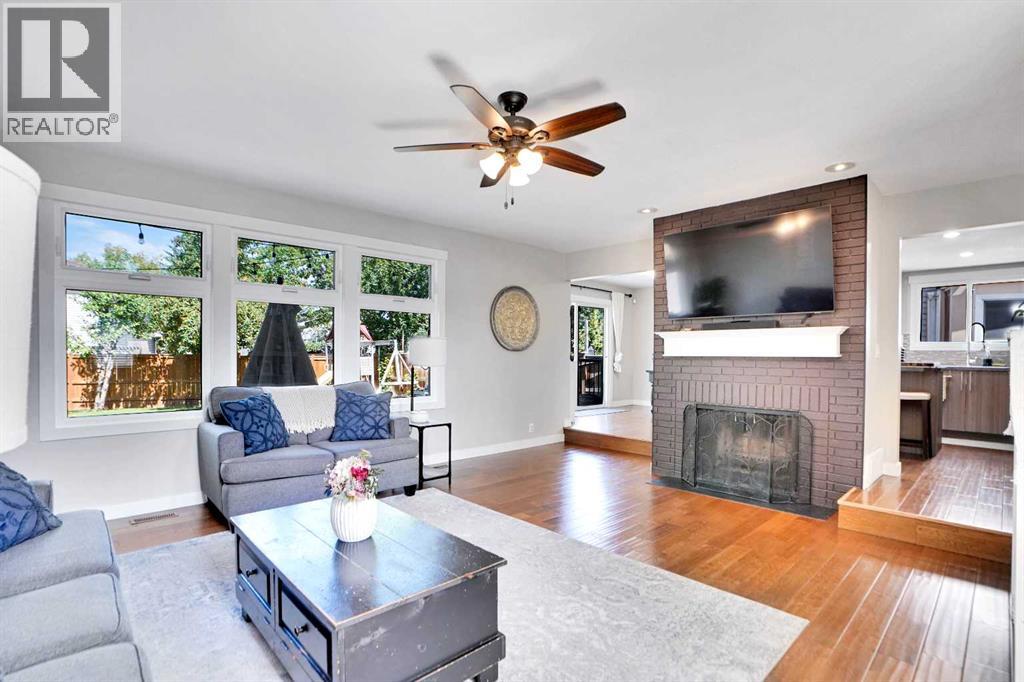 103 Castlebury Way NE