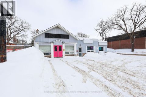 123 WATERLOO STREET S Stratford ON N5A4B3