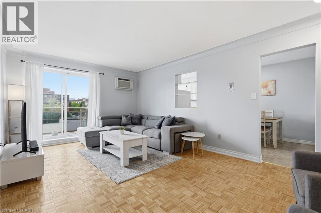 87 ST GEORGE Street Unit# 403