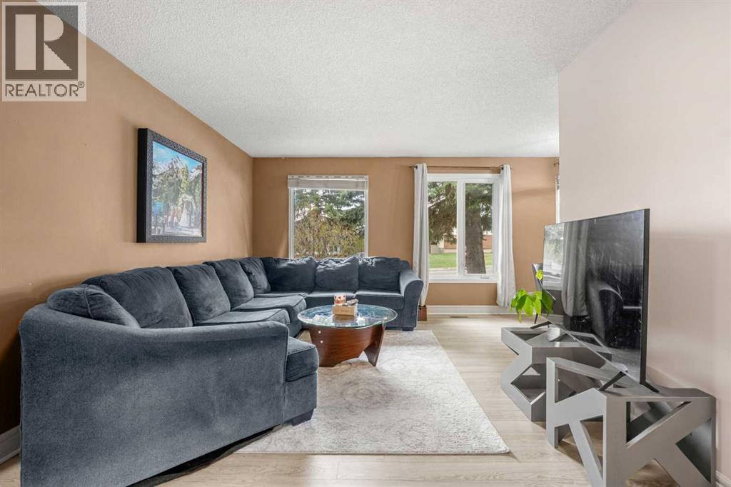 20 Bedwood Hill NE