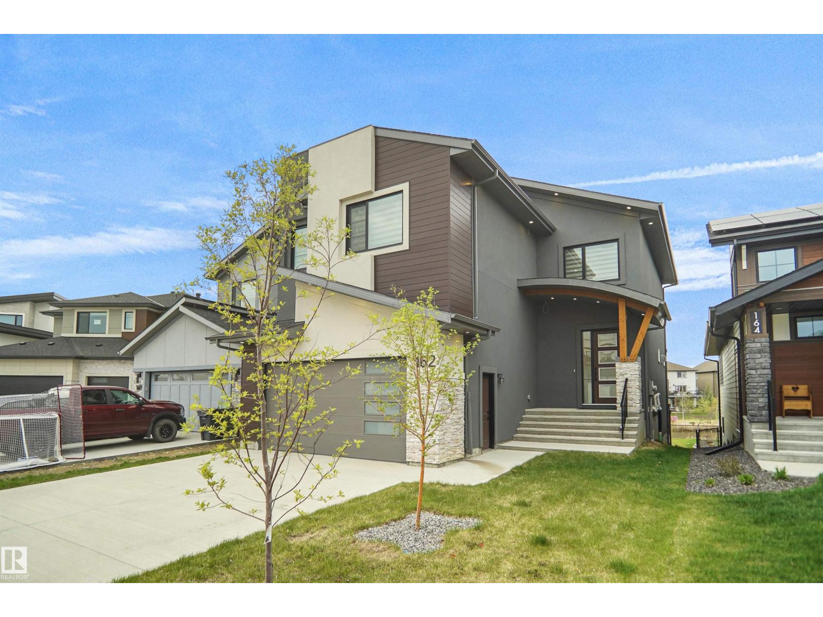 162 EDGEWATER CI