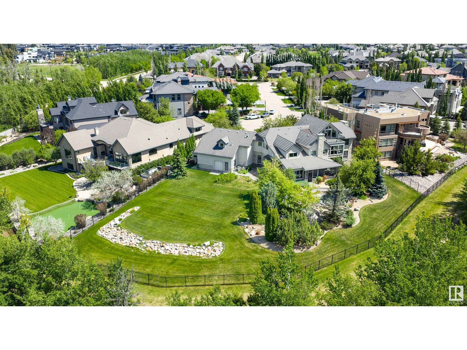 74 WINDERMERE DR SW