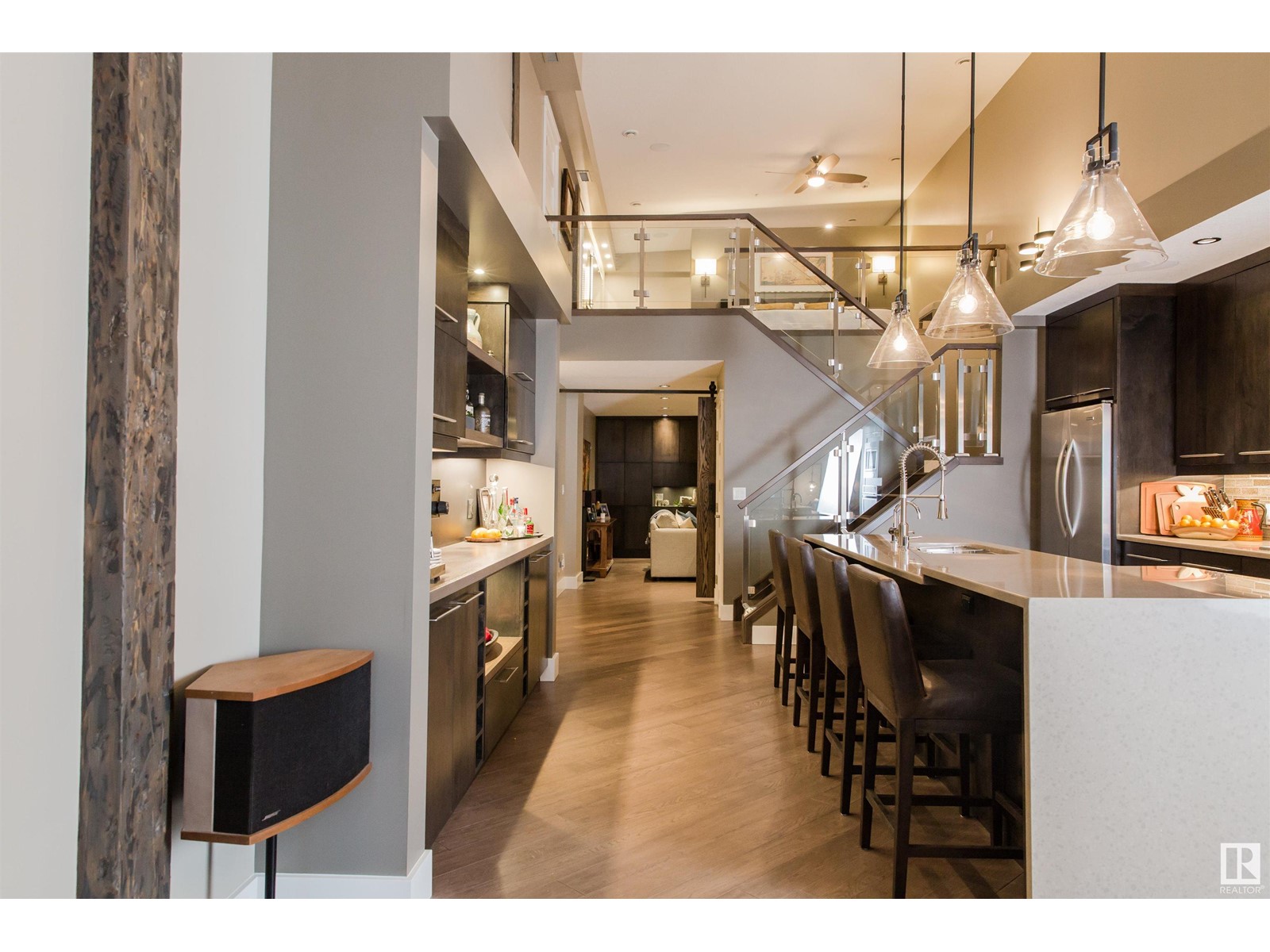 #401 10154 103 ST NW