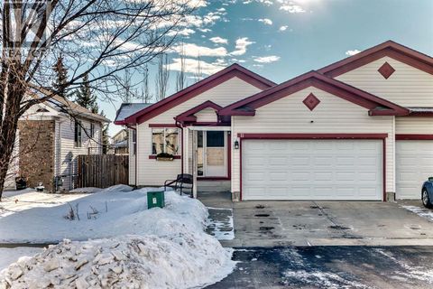 11 Canoe Close SW Airdrie AB T4B2N3