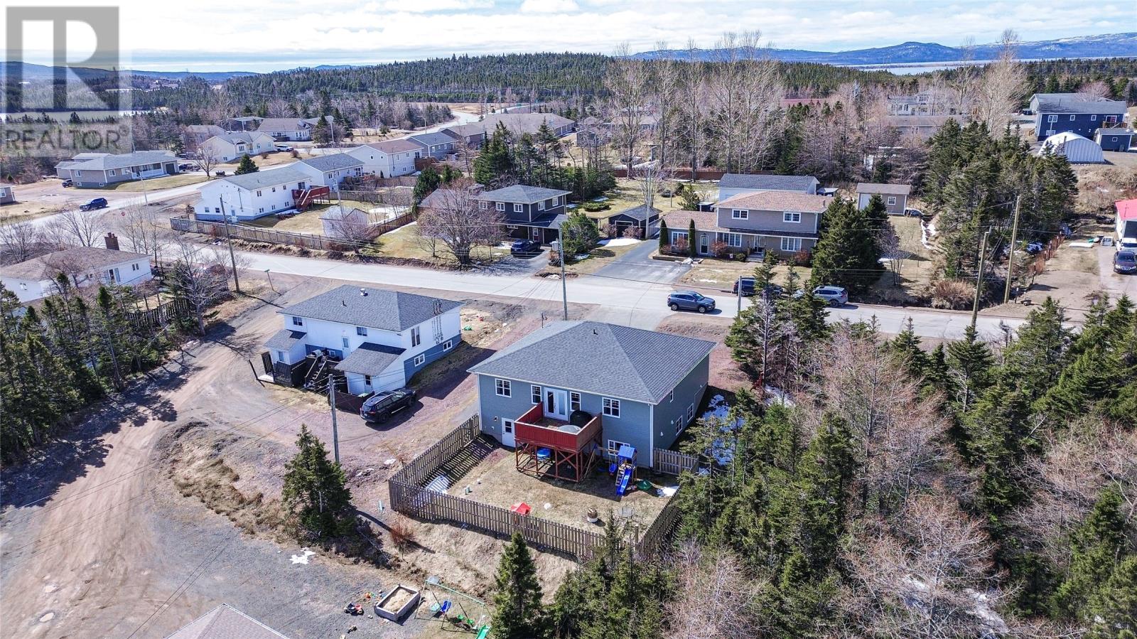 10 Greenwood Street W