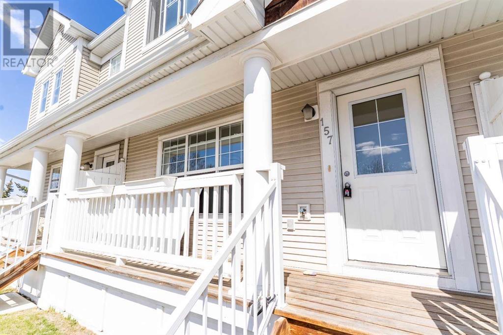 157 Country Village Manor NE