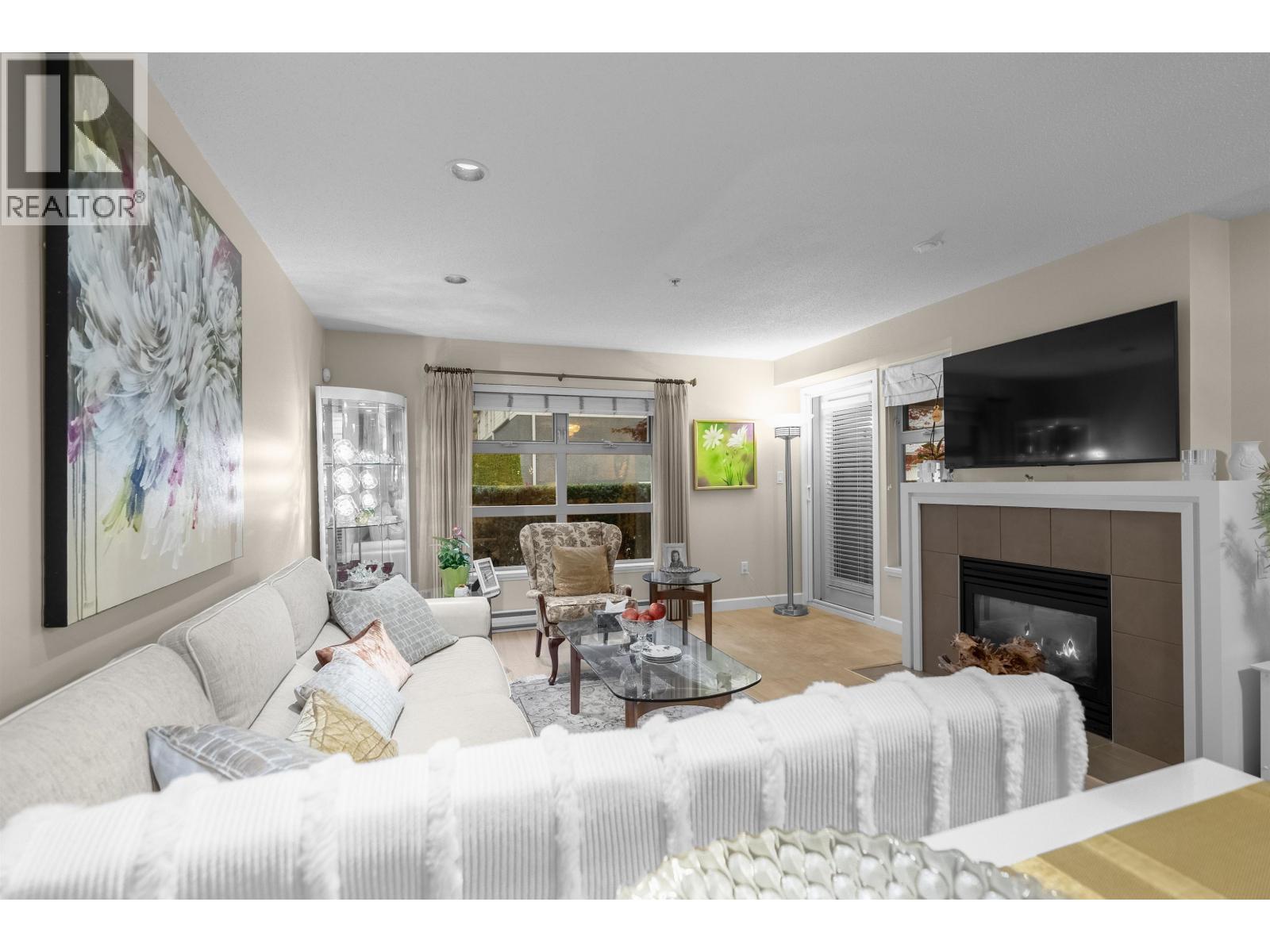 104 3750 EDGEMONT BOULEVARD