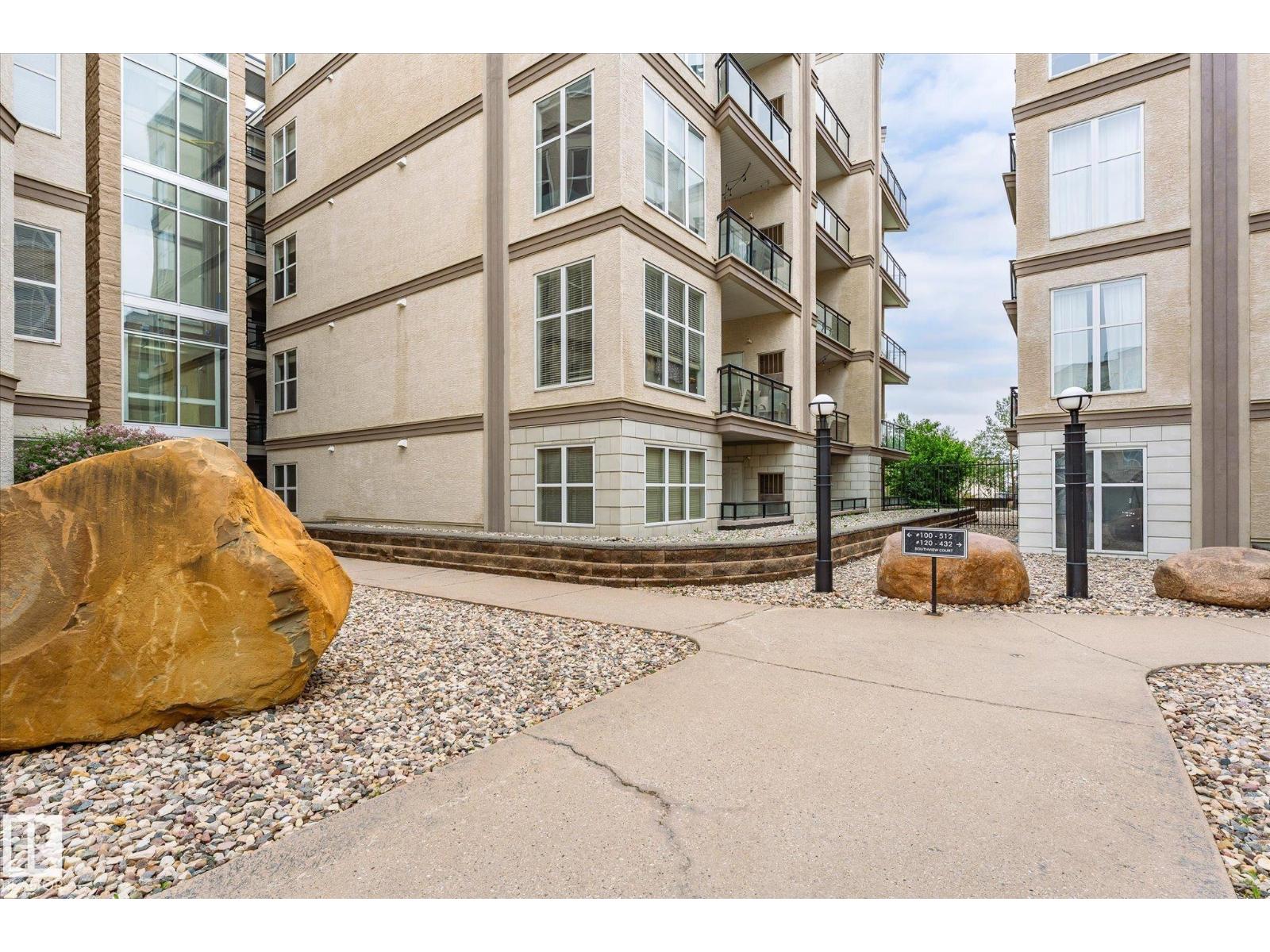#209 4835 104A ST NW NW