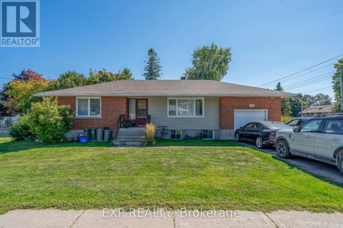 150 MEADOWLANDS DRIVE W Ottawa ON K2G2S5