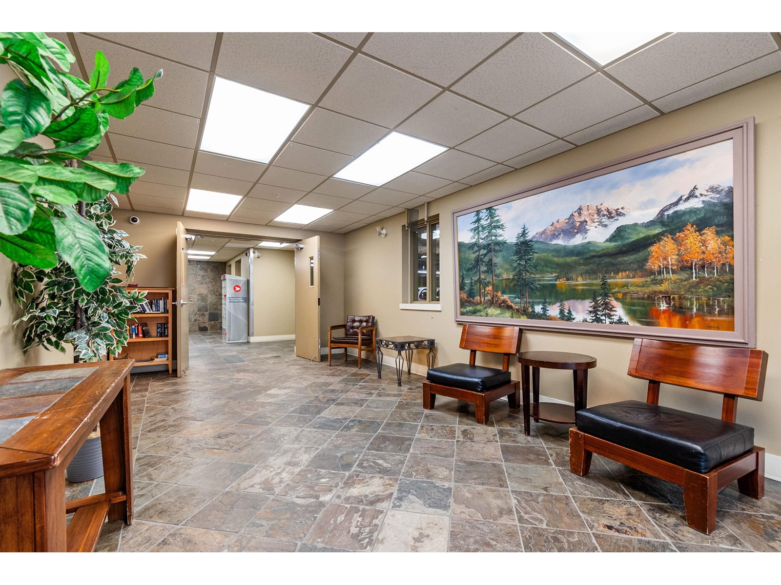 103 45893 CHESTERFIELD AVENUE|Chilliwack Downtown