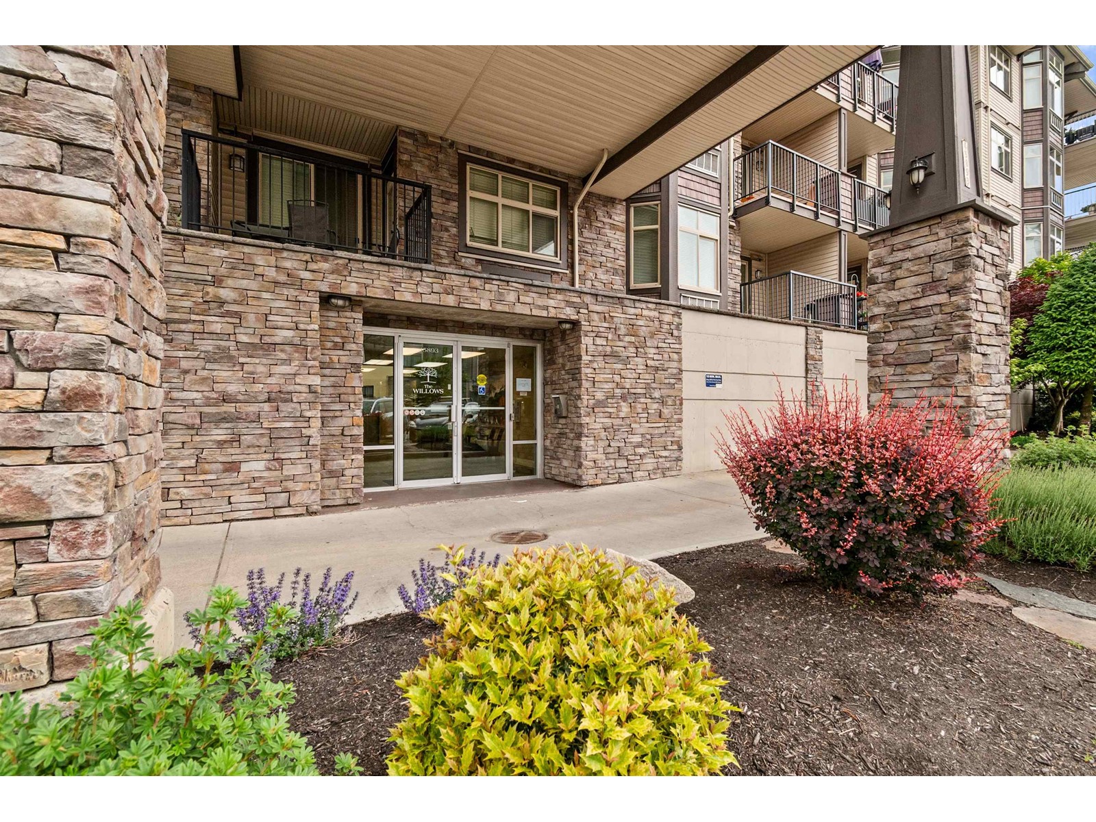 103 45893 CHESTERFIELD AVENUE|Chilliwack Downtown