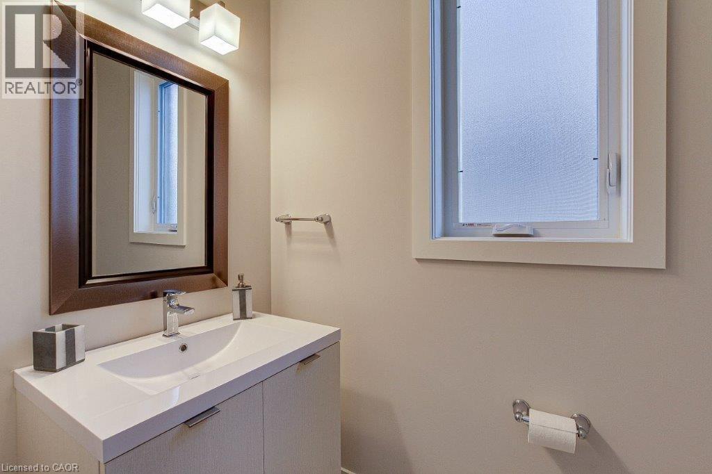 2274 SOUTHPORT Crescent