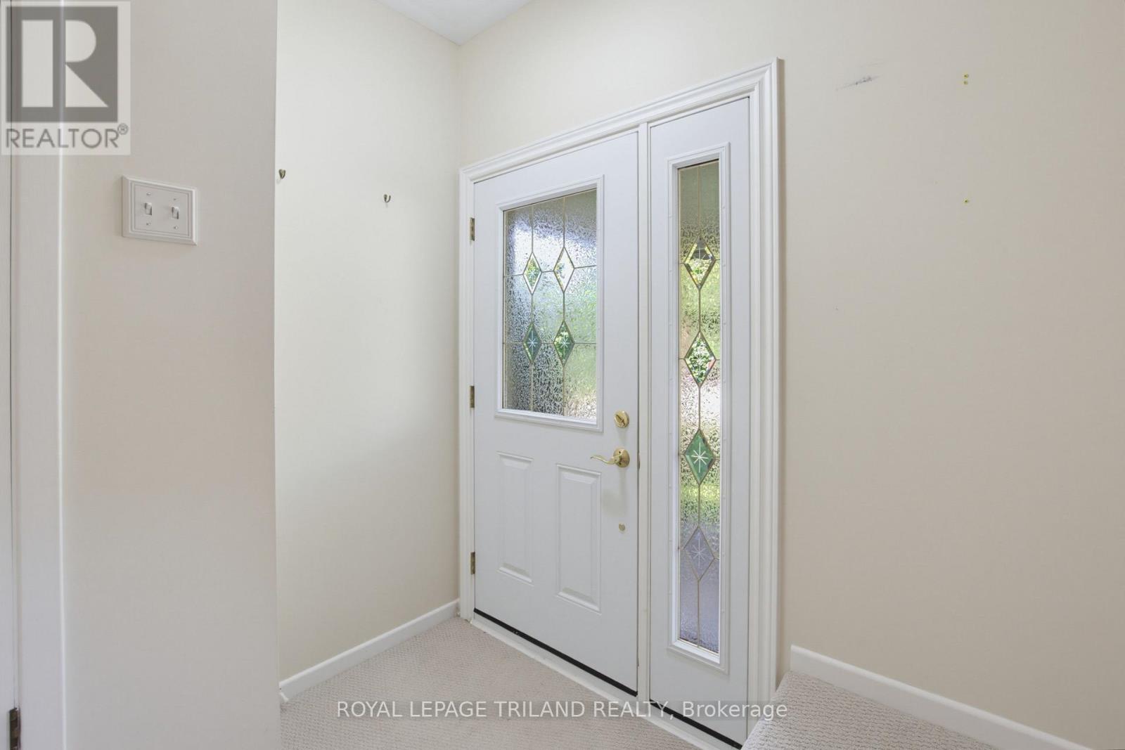 115 CHAMPLAIN CRESCENT