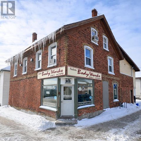 18 MARKET STREET N Smiths Falls ON K7A2E3