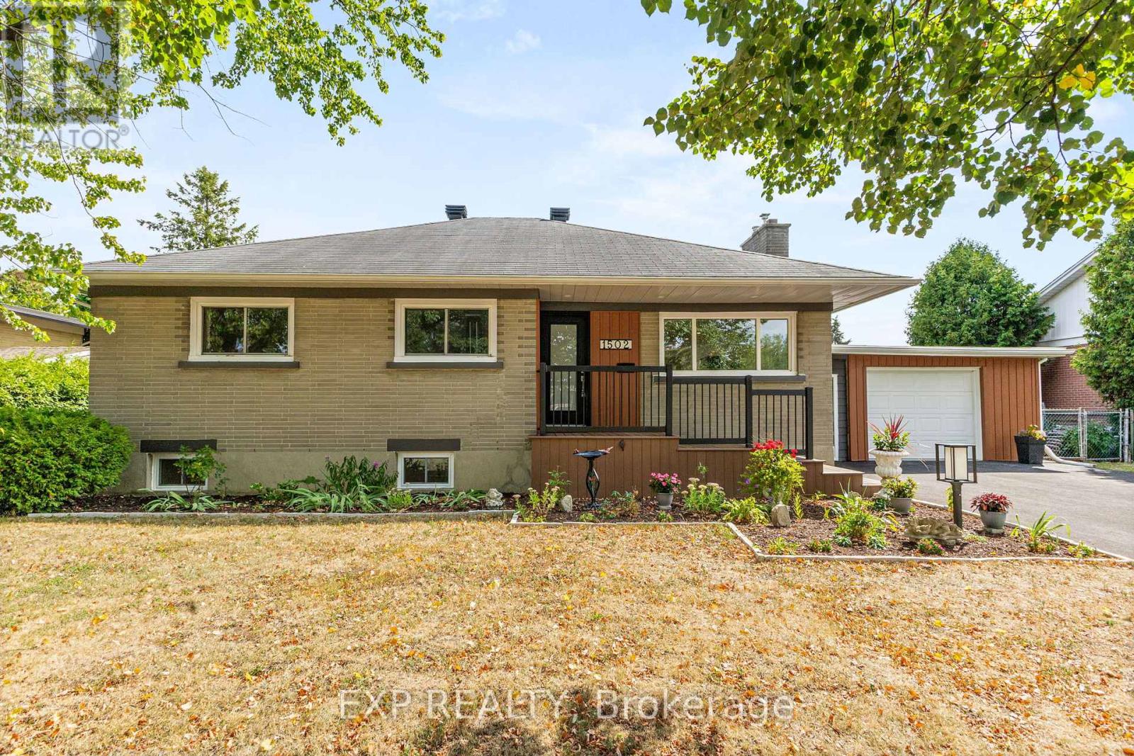 1502 FARNSWORTH AVENUE