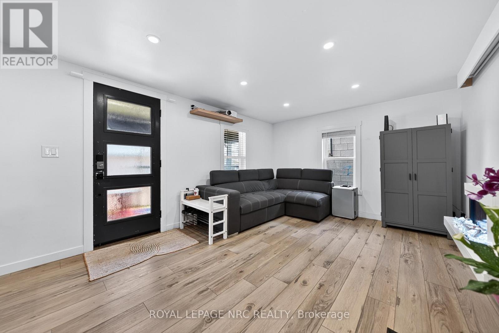 56 DECEW STREET