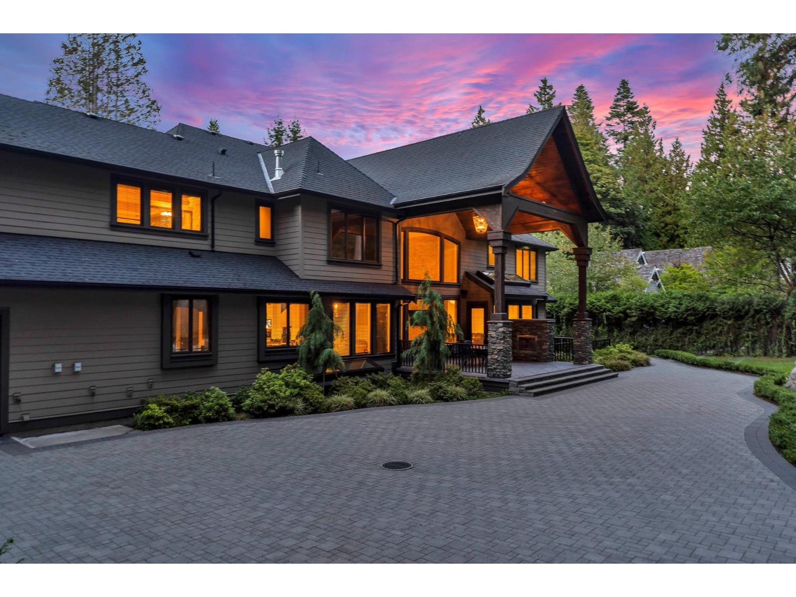 13288 WOODCREST DRIVE