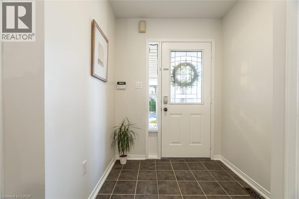 53 DILLS Crescent