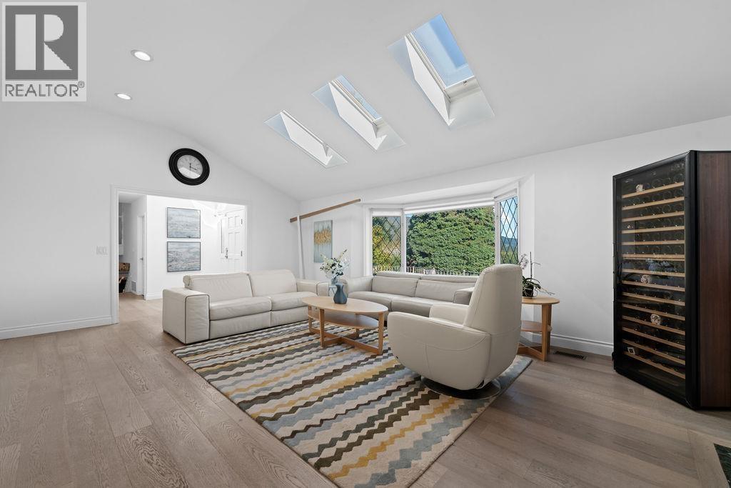 685 KING GEORGES WAY