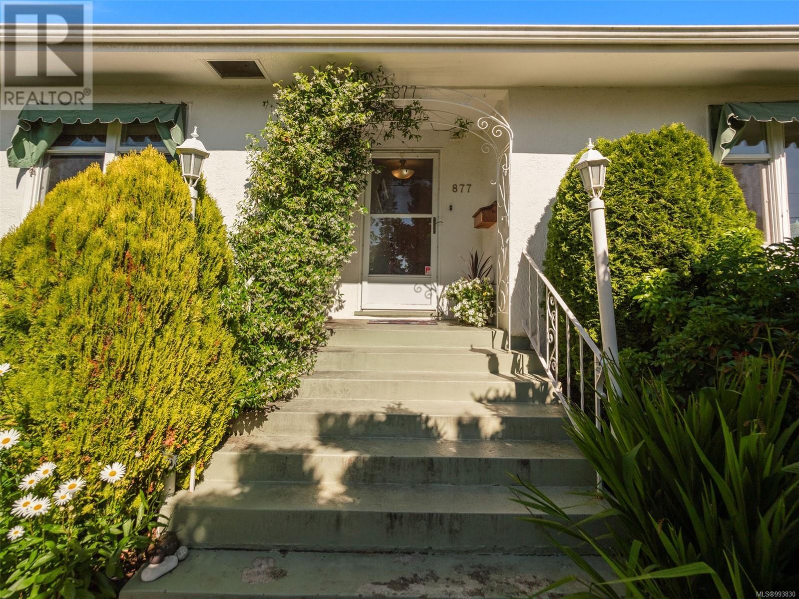 877 Island Rd
